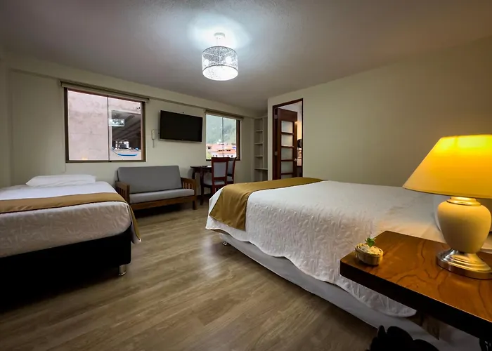 La De Francisca Hotel 4*
